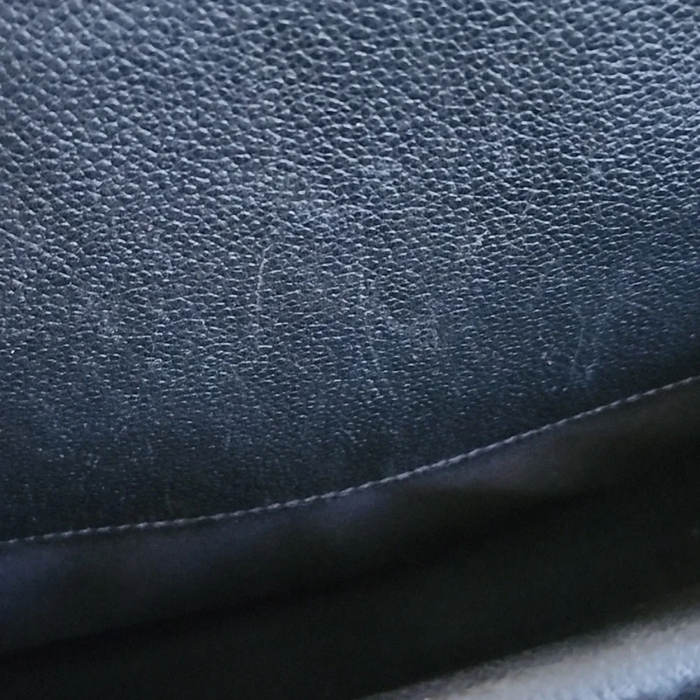 Burberry Black Textured Leather Bag with Gold Accents - Picture 4 of 9